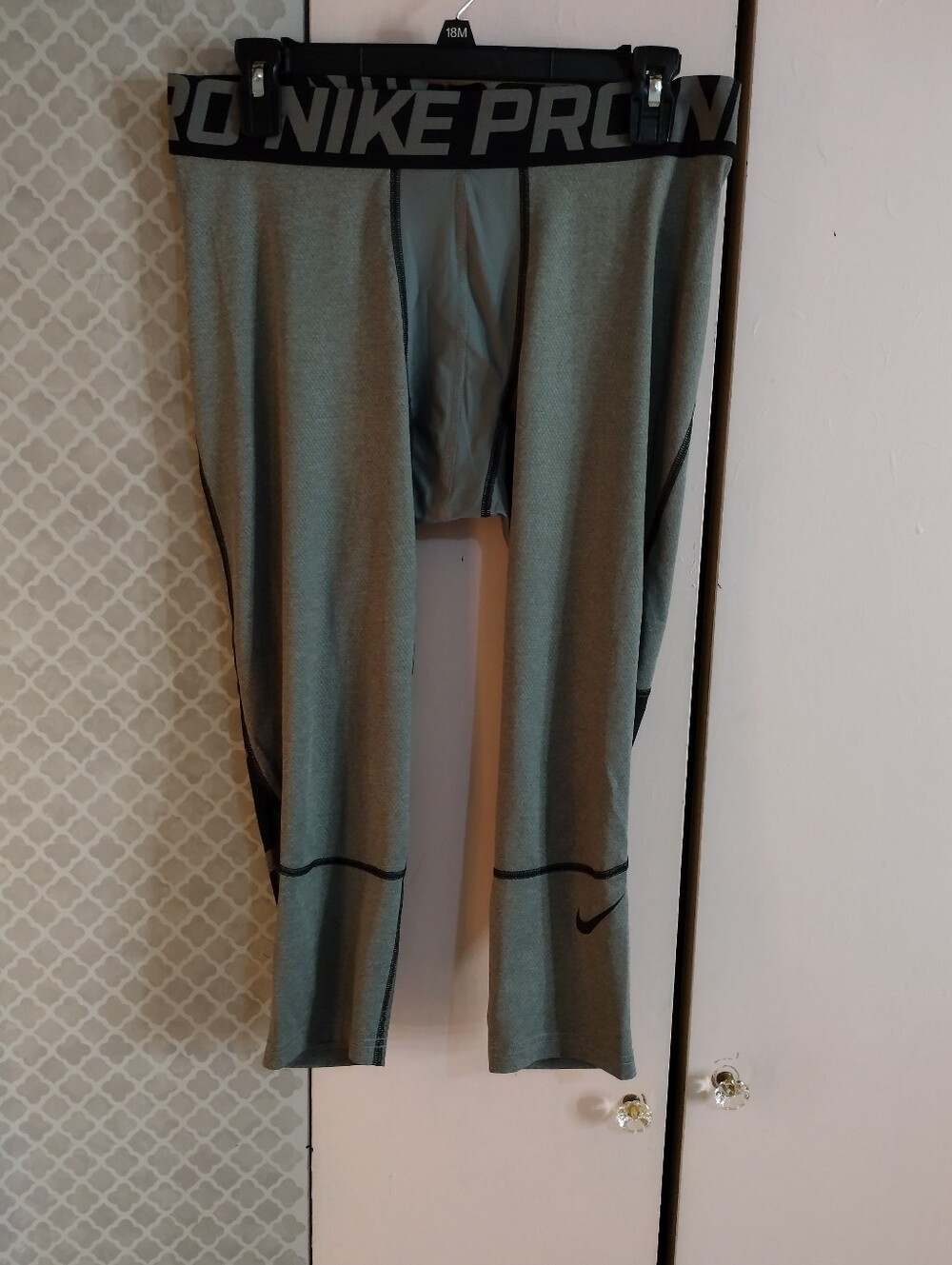 Nike Pro Men’s Grey Compression Tights